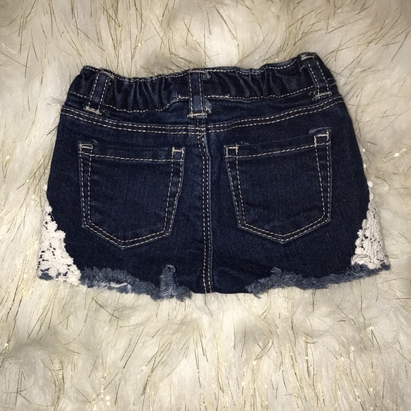 Okie Dokie lace accent jean shorts | size 3 M - Picture 5 of 6